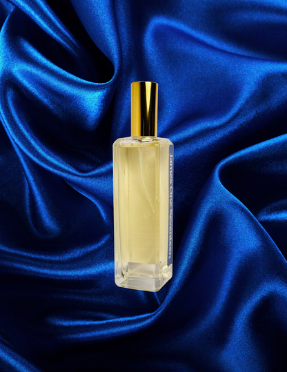 Crafted by a scripture-inspired ministry, the Radiant Sea room spray from the Verses of Light Collection blends premium fragrance oils with gentle misting power to refresh your space with encouragement, peace, and faith-filled aroma.