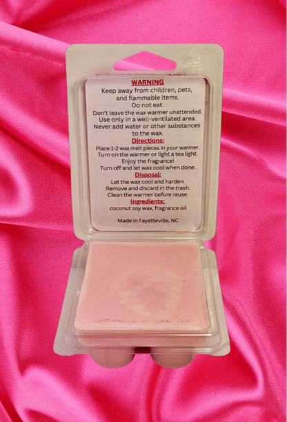 Crafted by a scripture-inspired ministry, the Rising Flame wax melt from the Verses of Light Collection blends premium coconut soy wax with fragrant oils to gently fill your space with encouragement, peace, and faith-filled aroma.